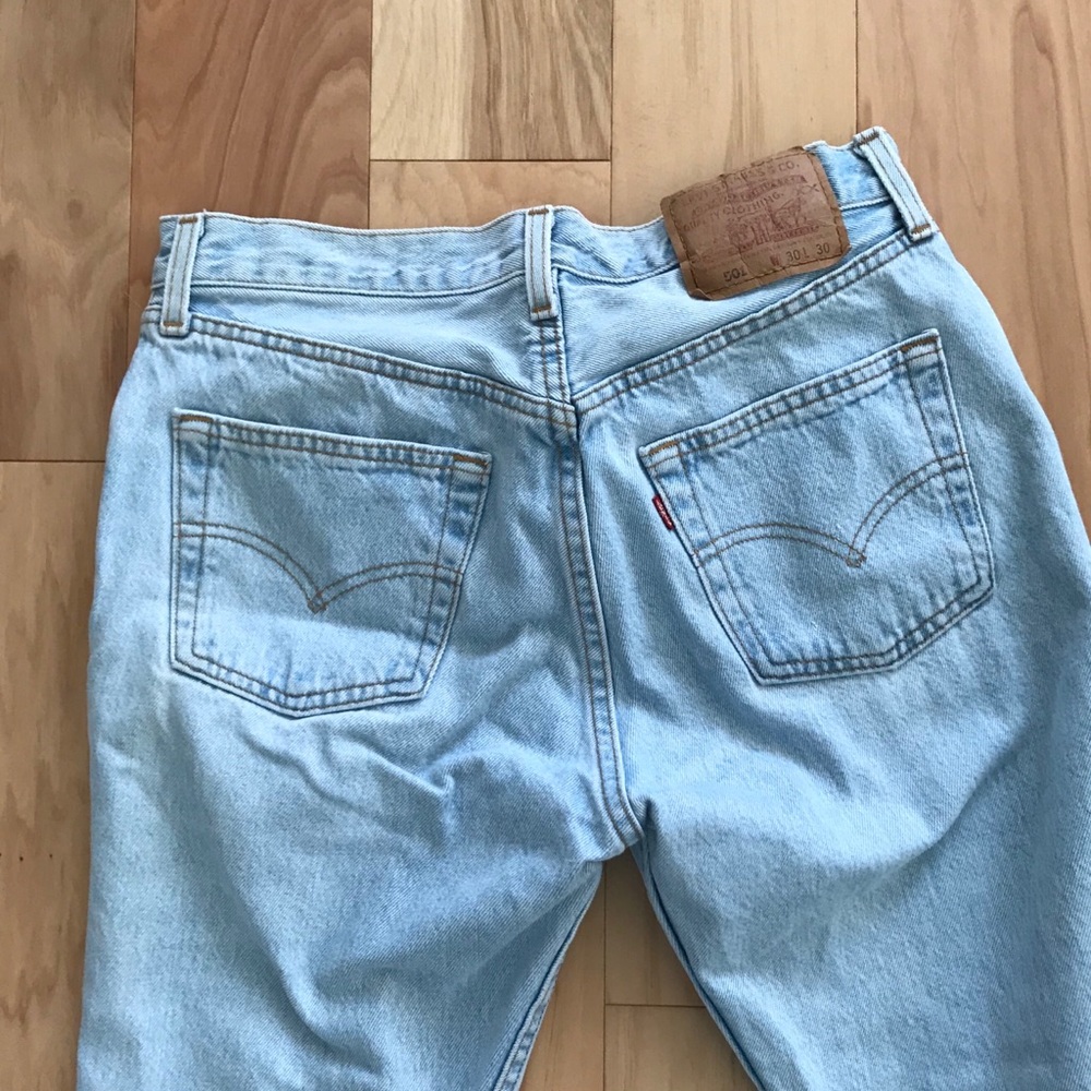 VINTAGE Levi’s 501 raw hem/tapered